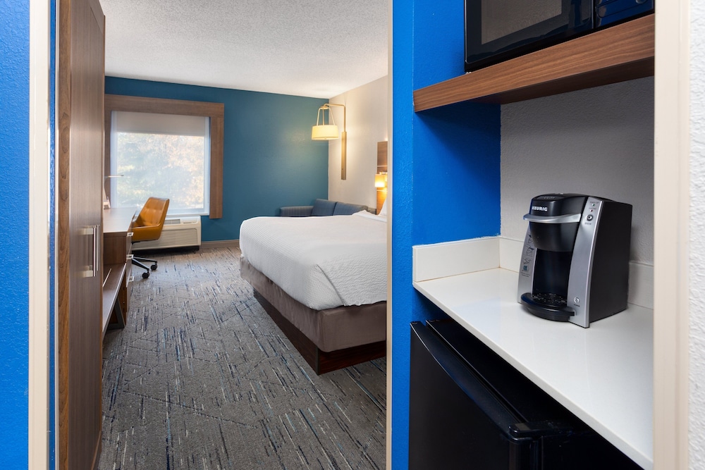holiday inn express new albany louisville nw by ihg