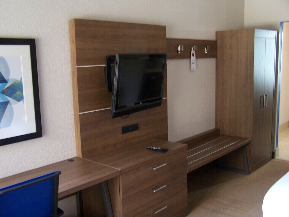holiday inn express new albany louisville nw by ihg