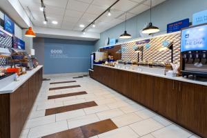 holiday inn express new albany louisville nw by ihg