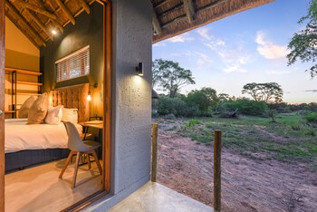 mziki safari lodge
