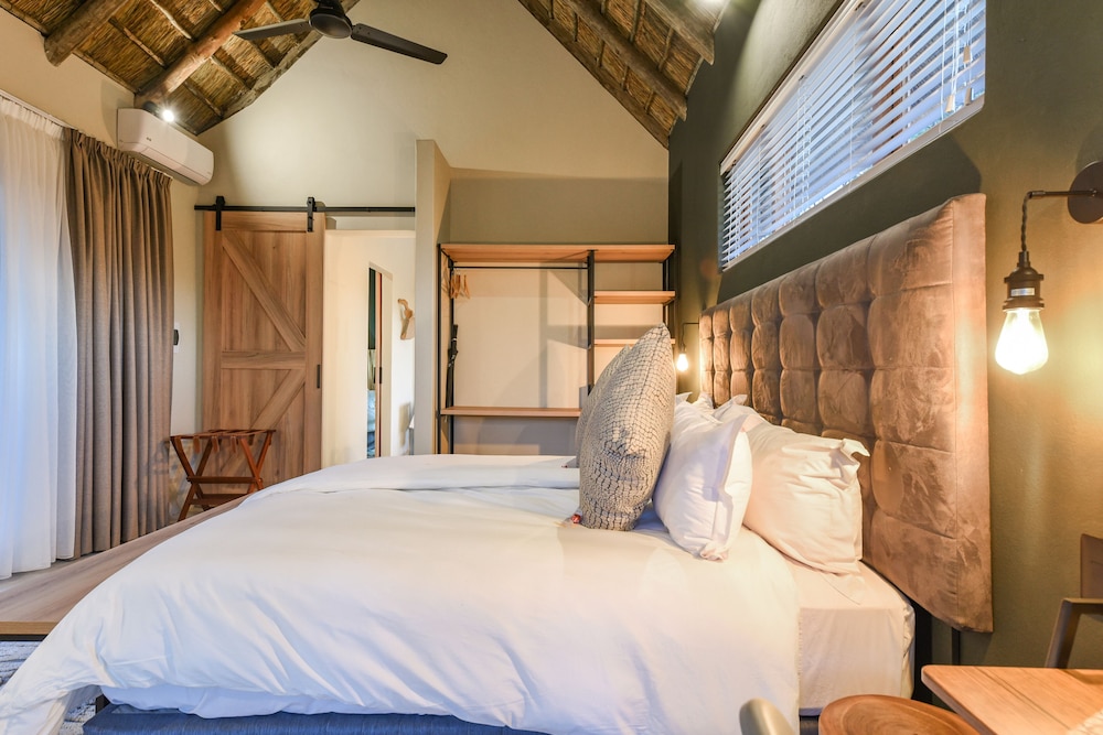 mziki safari lodge