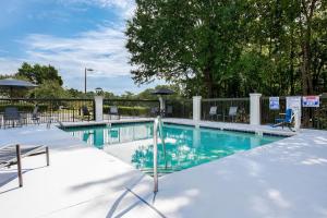hampton inn charlotte monroe