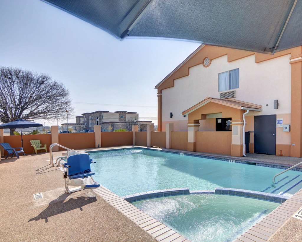 quality inn forest hill fort worth south