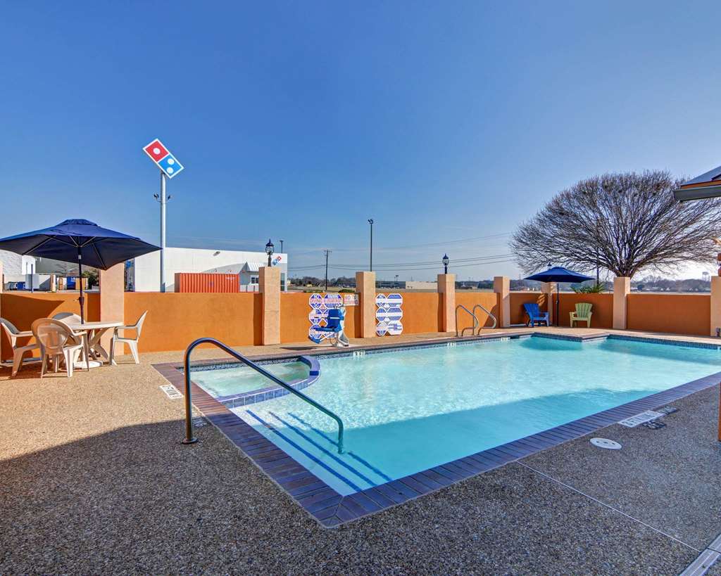 quality inn forest hill fort worth south