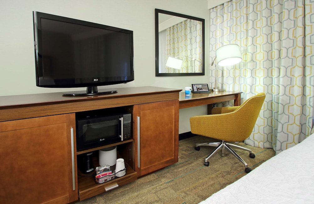 hampton inn and suites columbus hilliard