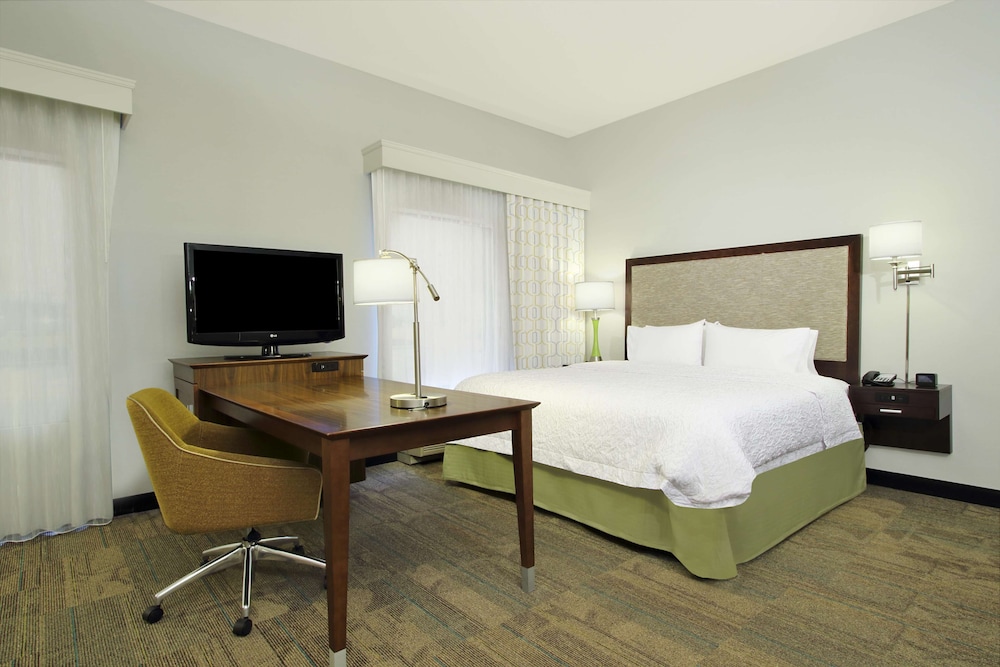 hampton inn and suites columbus hilliard