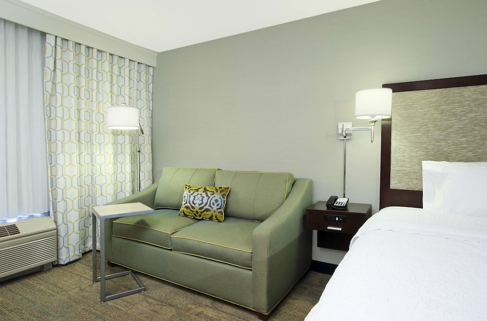 hampton inn and suites columbus hilliard