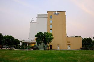 gurmon hotels sohna road gurugram a member of radisson individuals