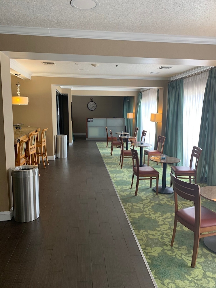hampton inn covington