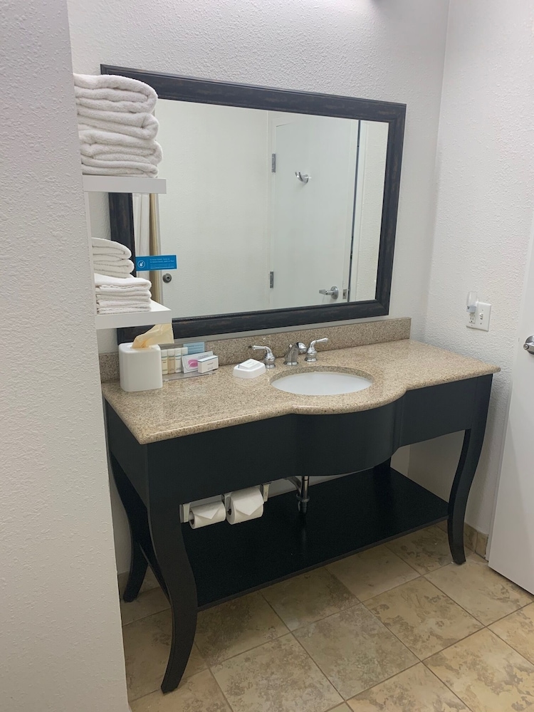 hampton inn covington