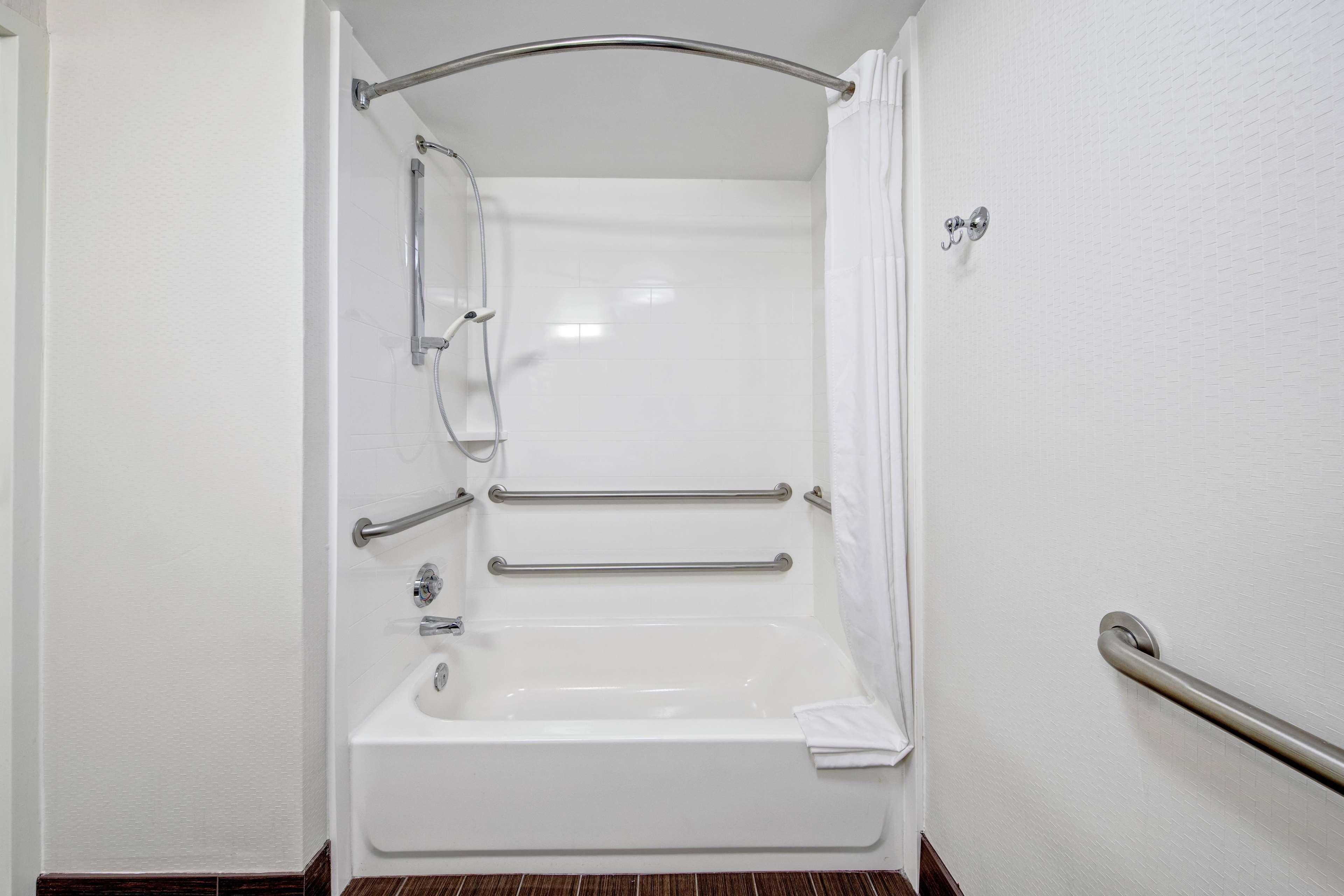 hampton inn corinth