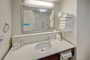 hampton inn corinth