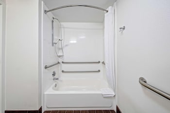hampton inn corinth