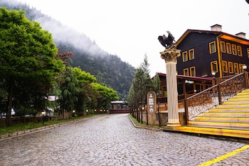 flora uzungol resort hotel