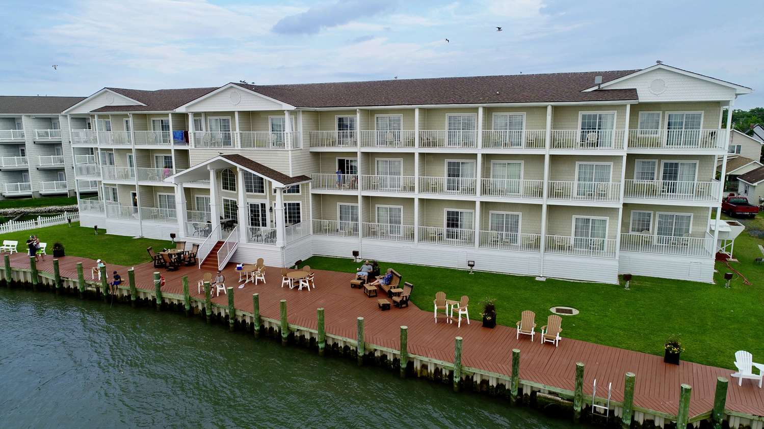 hampton inn and suites chincoteague waterfront