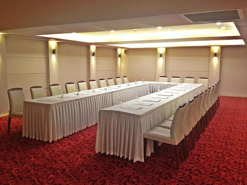 cebeciler otel