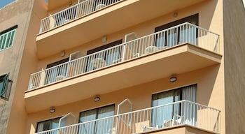 the hostal tierramar