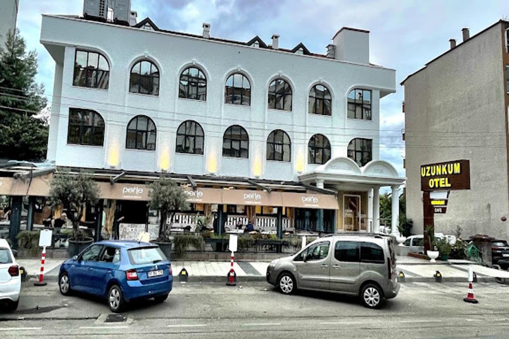 uzunkum hotel