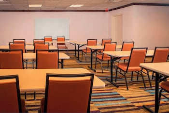 fairfield inn and suites by marriott williamsburg