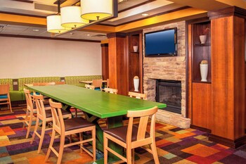 fairfield inn and suites by marriott williamsburg