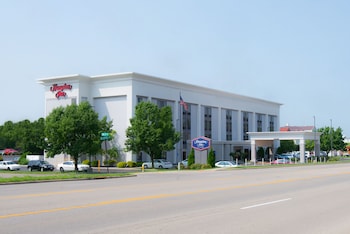 hampton inn springfield