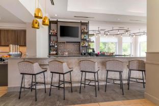 hilton garden inn portland airport