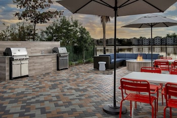 home2 suites by hilton miami airport south blue lagoon