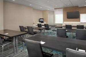 home2 suites by hilton miami airport south blue lagoon