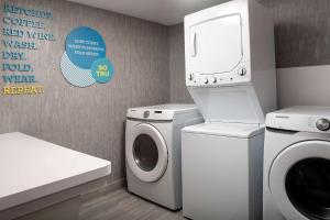 home2 suites by hilton miami airport south blue lagoon