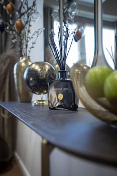 delphi hotel and restaurant