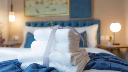 delphi hotel and restaurant