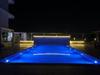 playotel resort bhopal