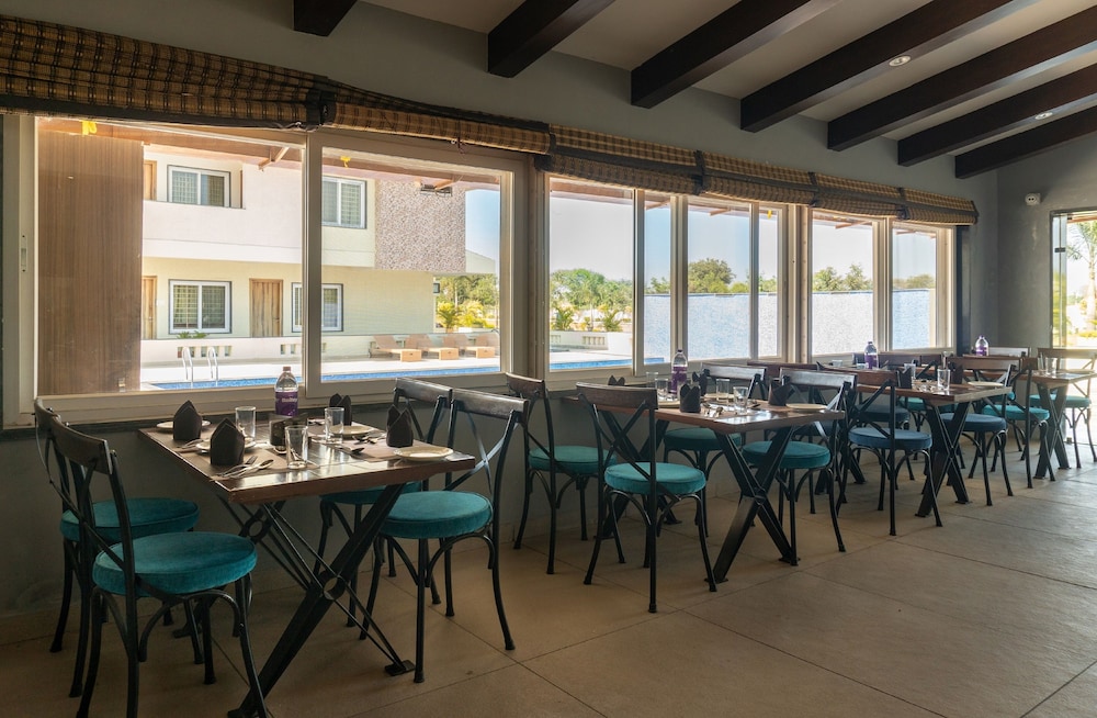 playotel resort bhopal