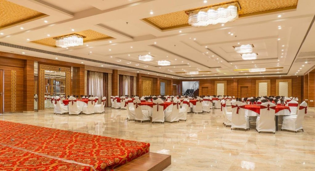 playotel resort bhopal
