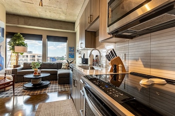 Sable 72,Minnesota>>Minneapolis,3.5 star