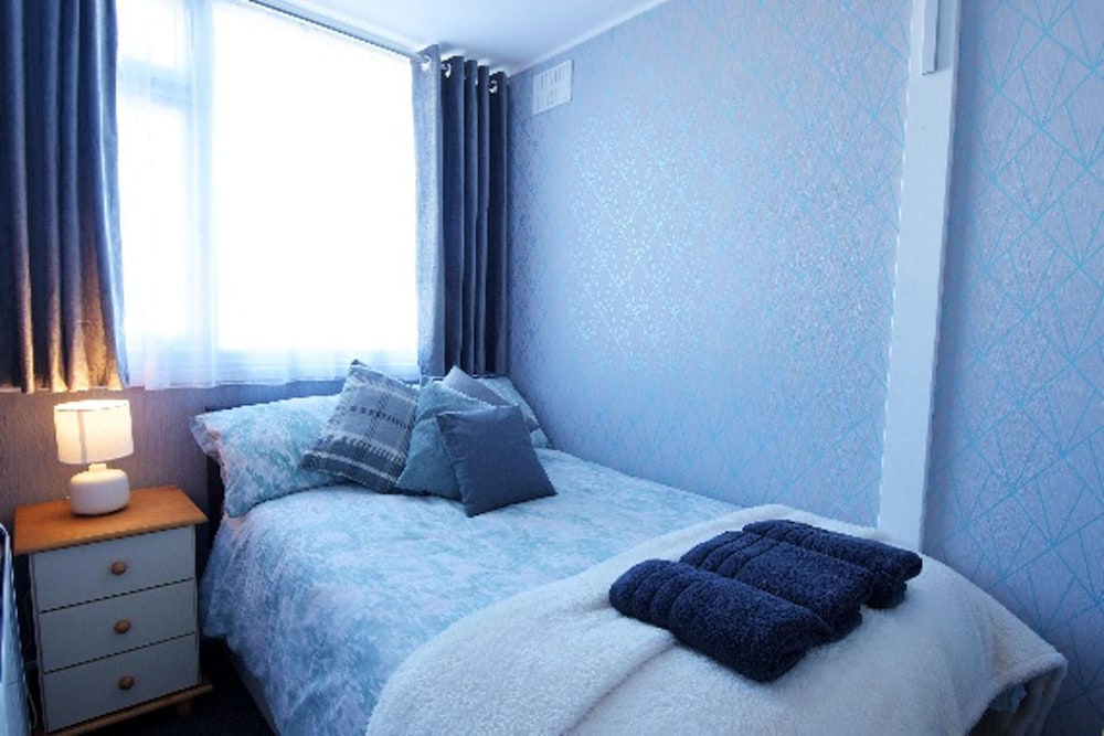 lovely 3 bed chalet bridlington free electric