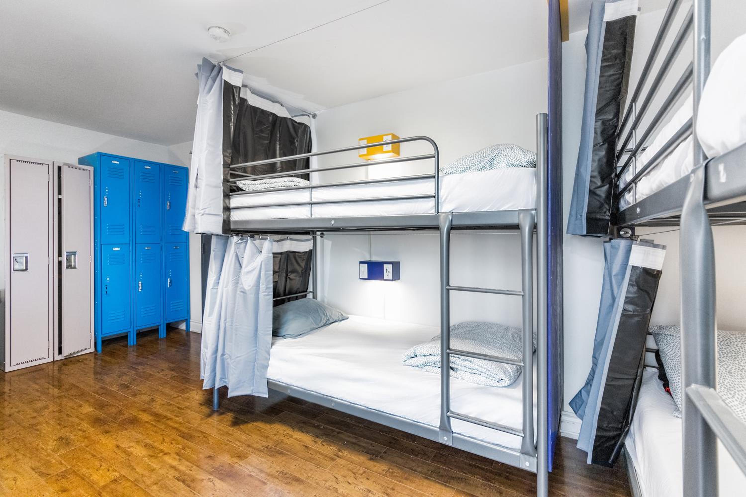 samesun toronto hostel