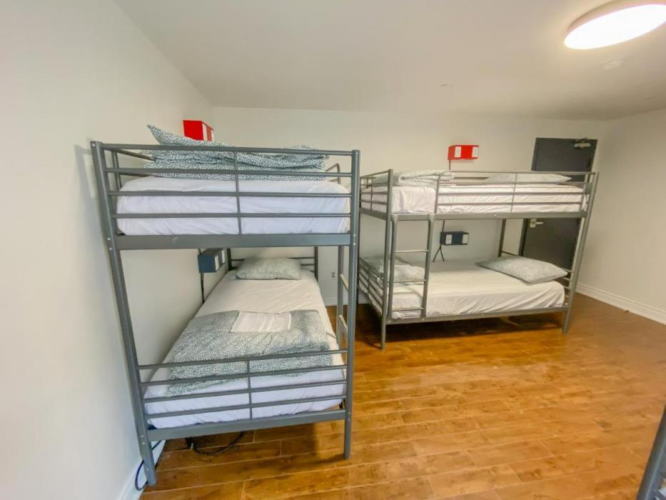 samesun toronto hostel