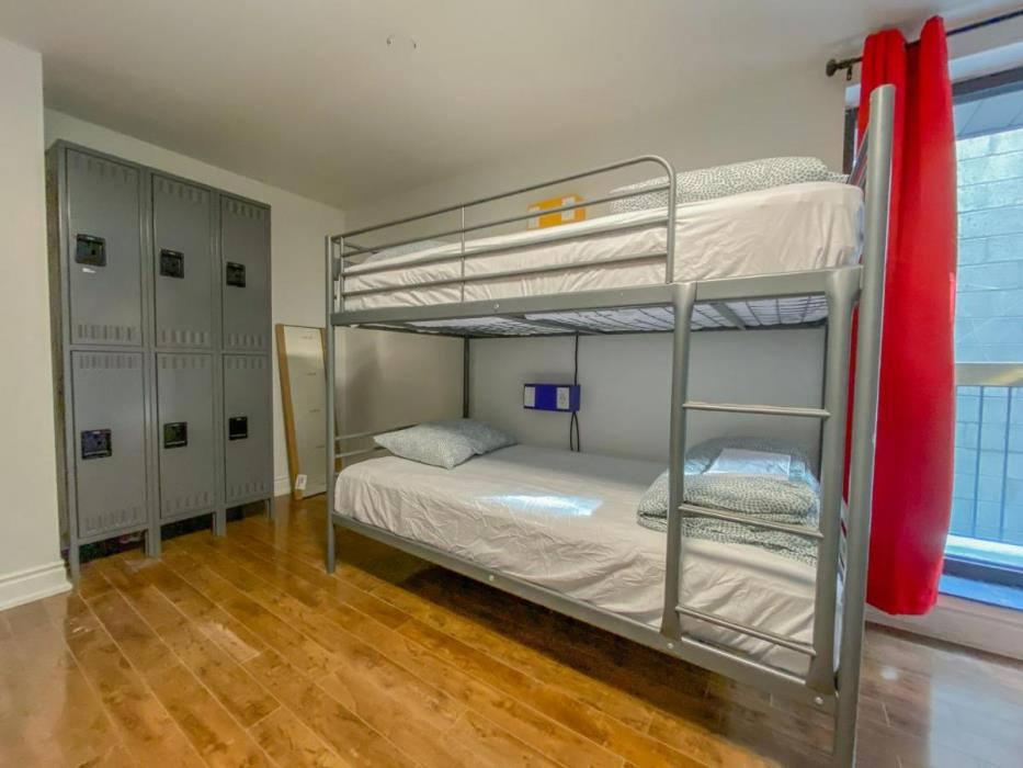 samesun toronto hostel