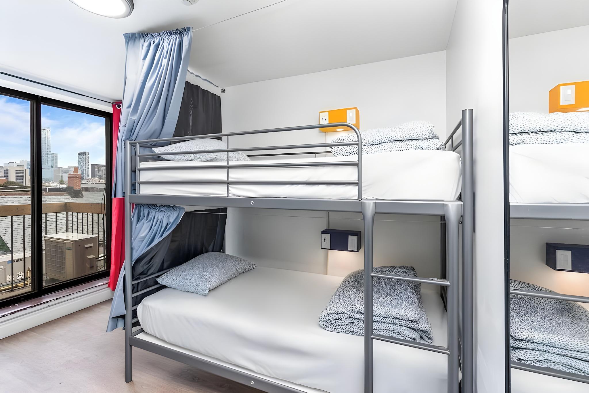 samesun toronto hostel