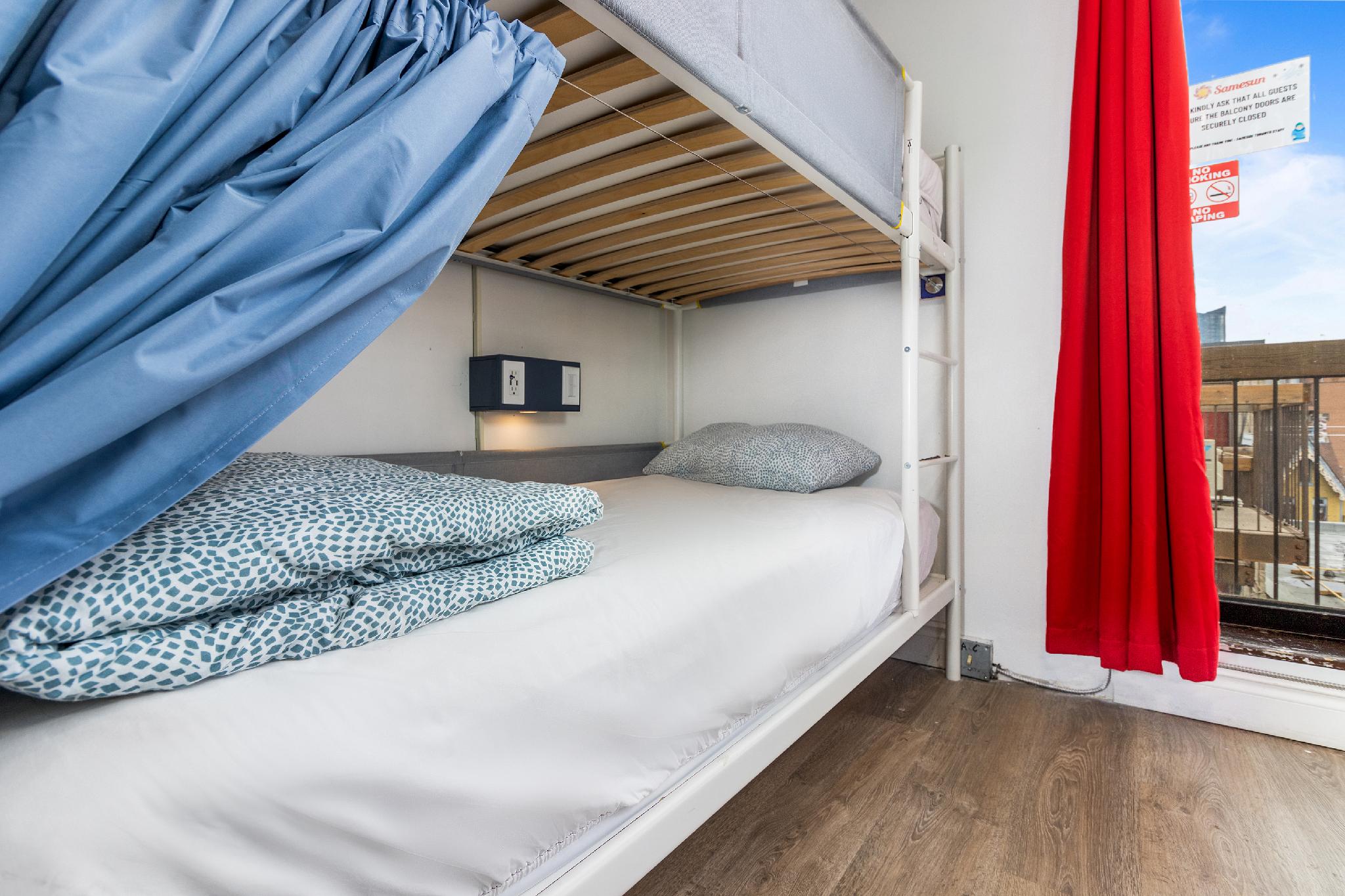 samesun toronto hostel