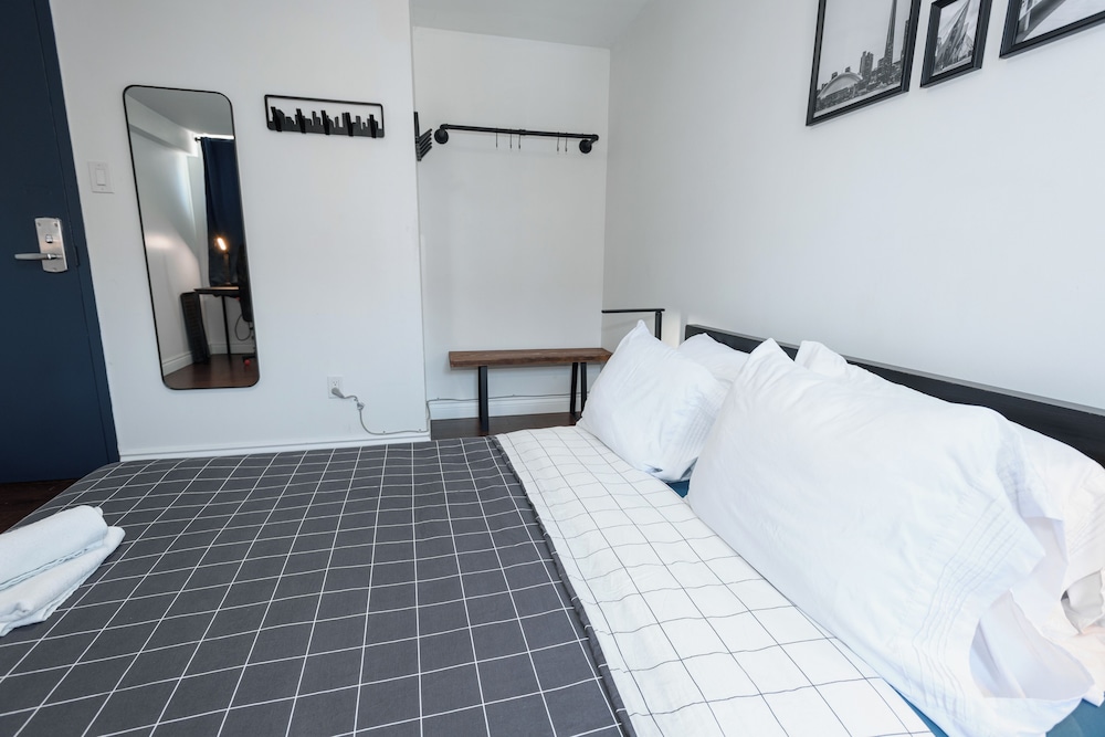 samesun toronto hostel
