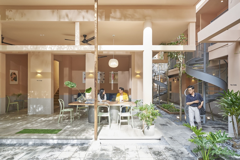 m village the garden