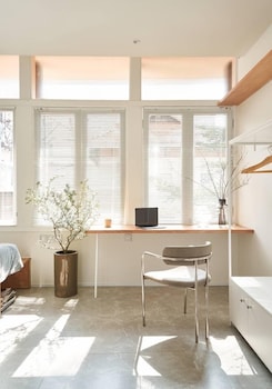 m village the garden