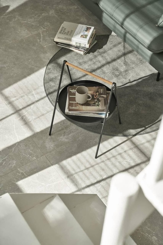 m village the garden