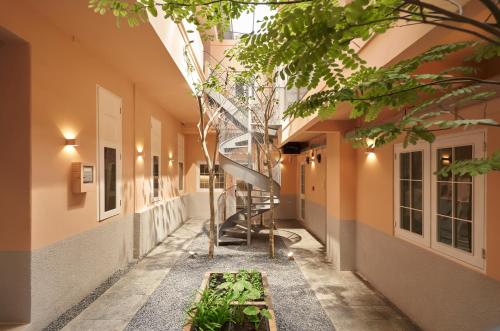 m village the garden