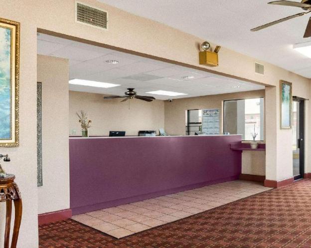 econo lodge greenville
