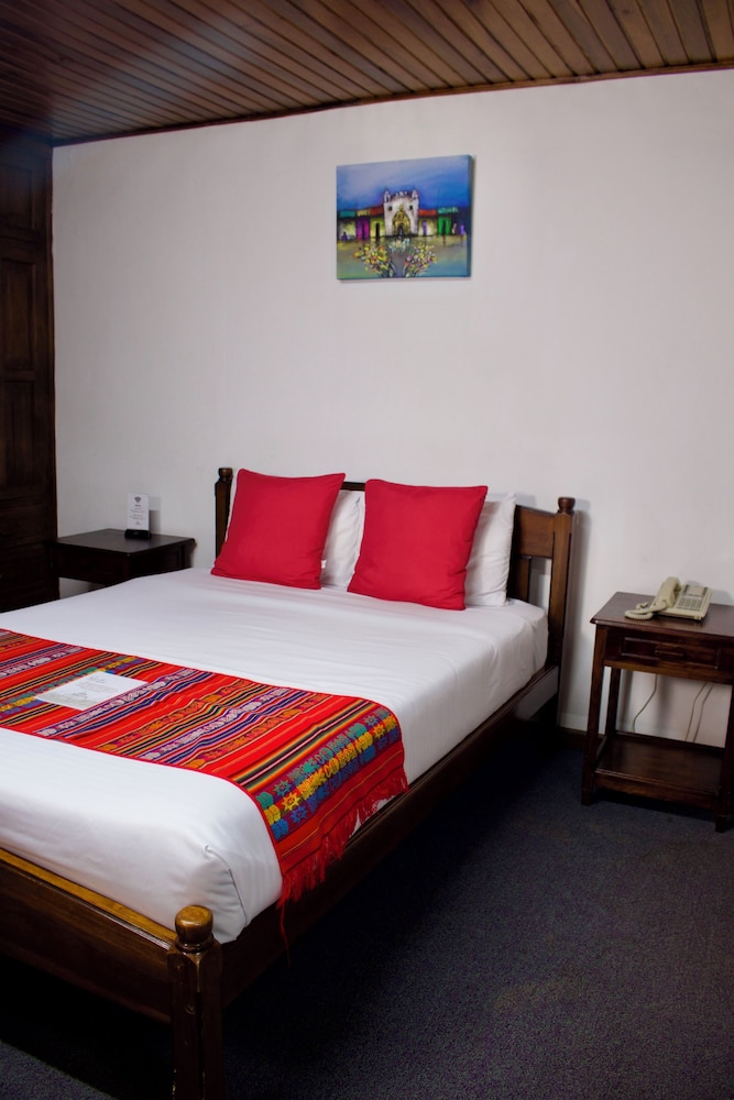 aleros hotel boutique