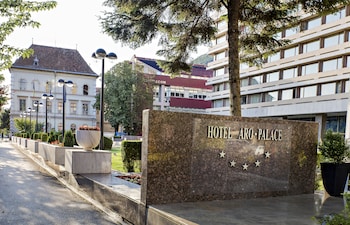 aro palace hotel