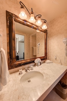 gaslamp plaza suites